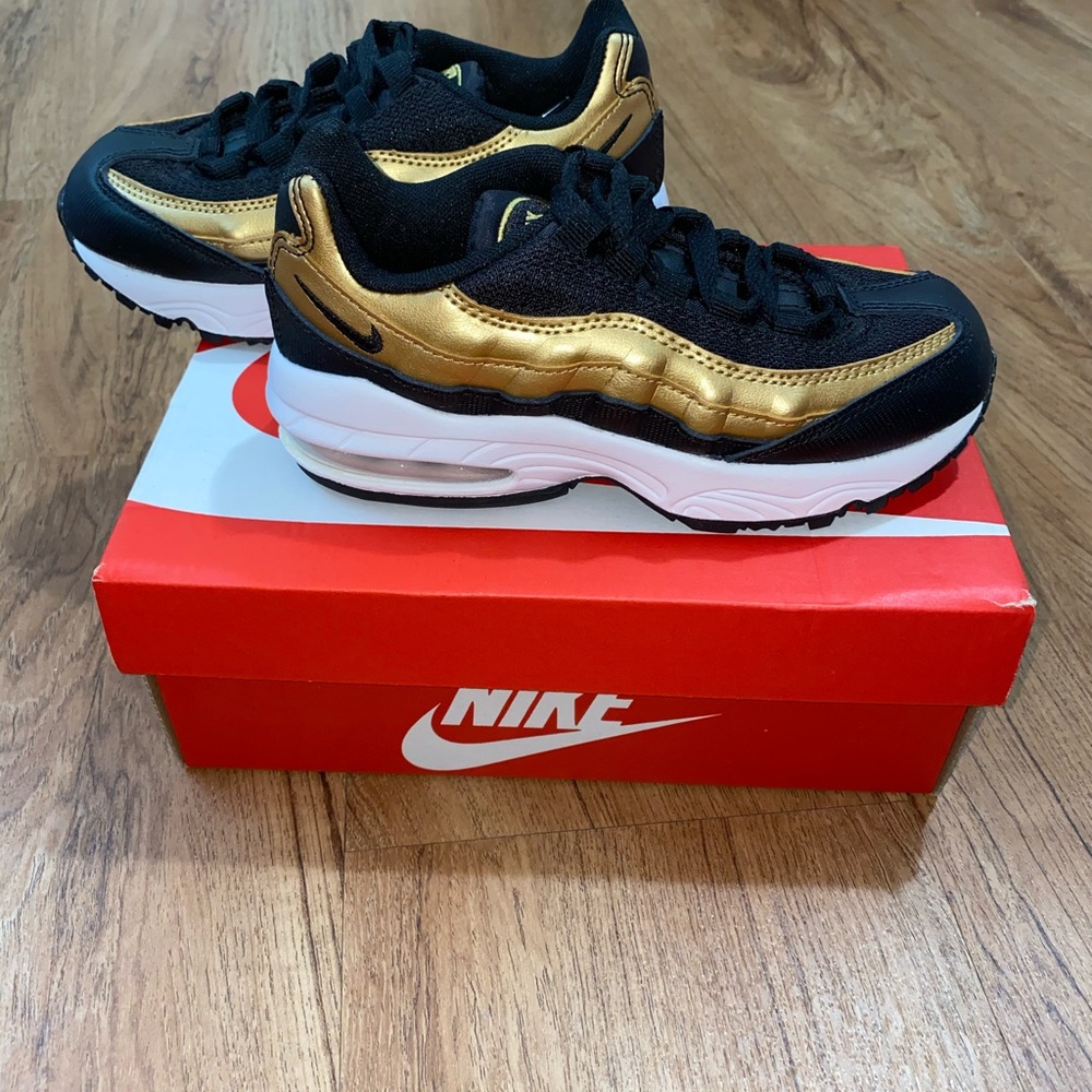 Nike kids